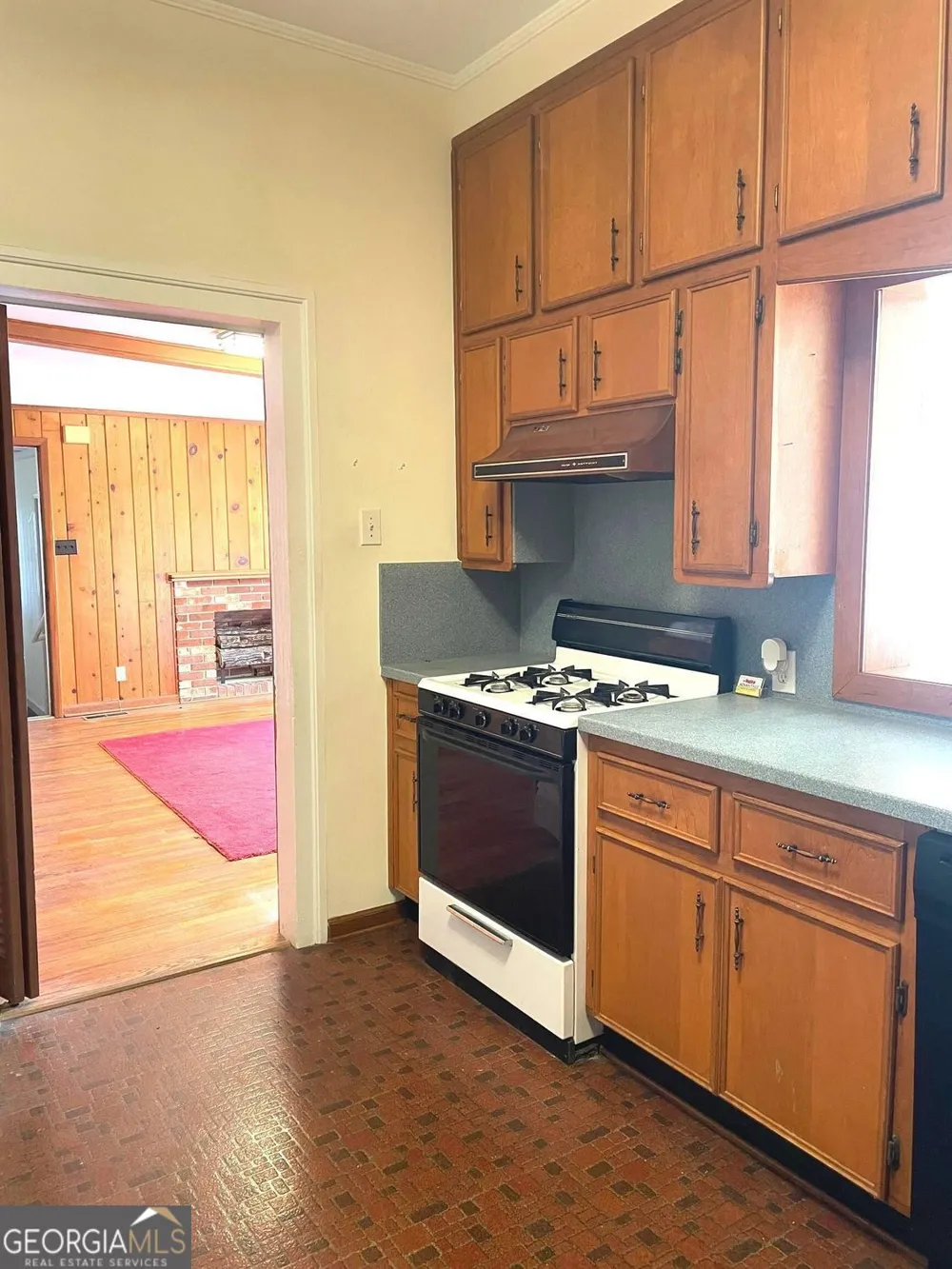 379 West AVE Jackson, GA 30233