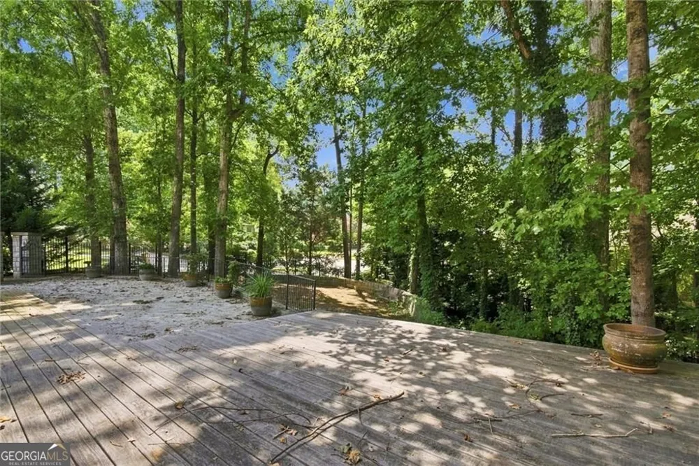 12110 Willow Run RD Roswell, GA 30075