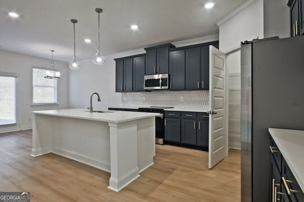 5592 Keswick DR Flowery Branch, GA 30542