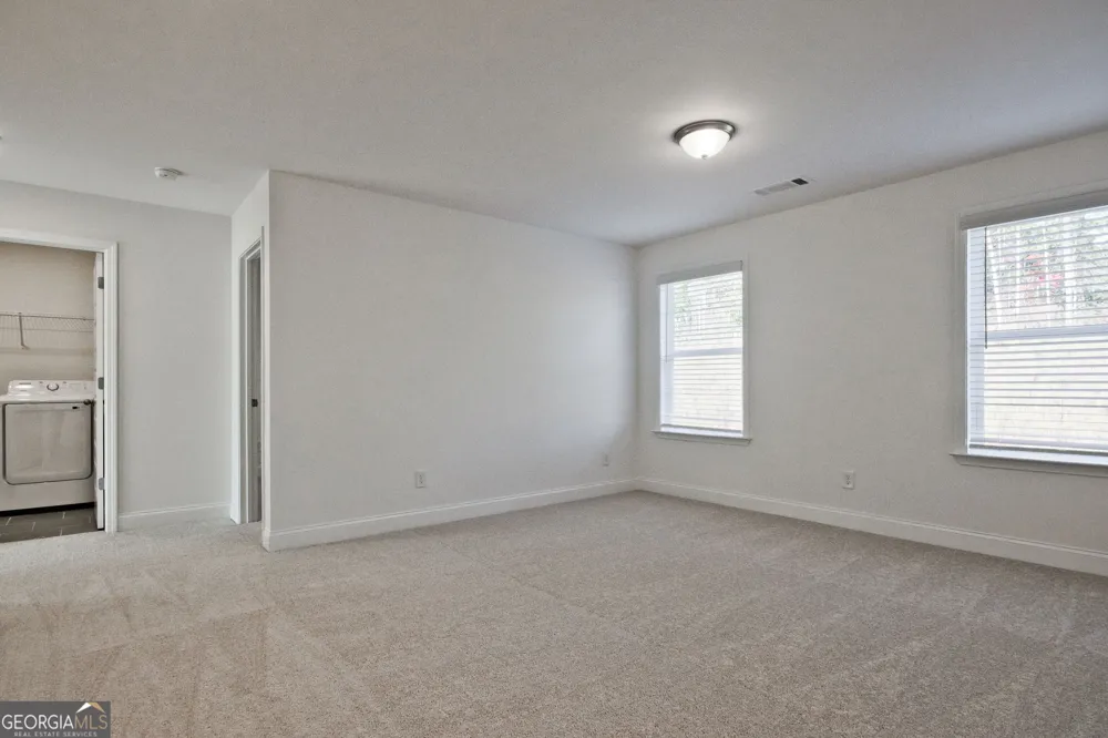 5592 Keswick DR Flowery Branch, GA 30542