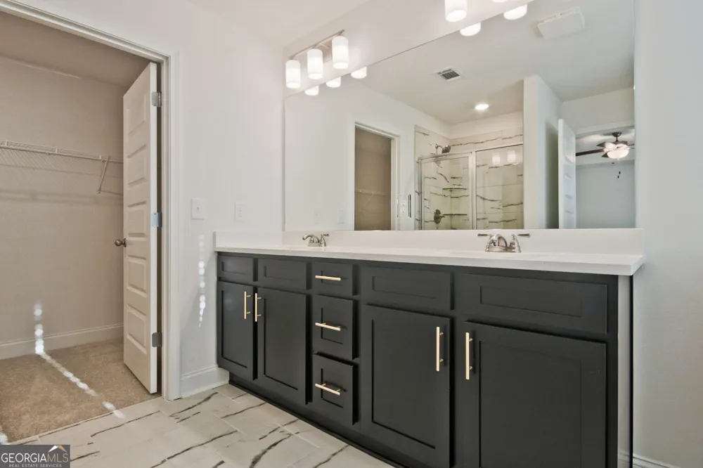 5592 Keswick DR Flowery Branch, GA 30542