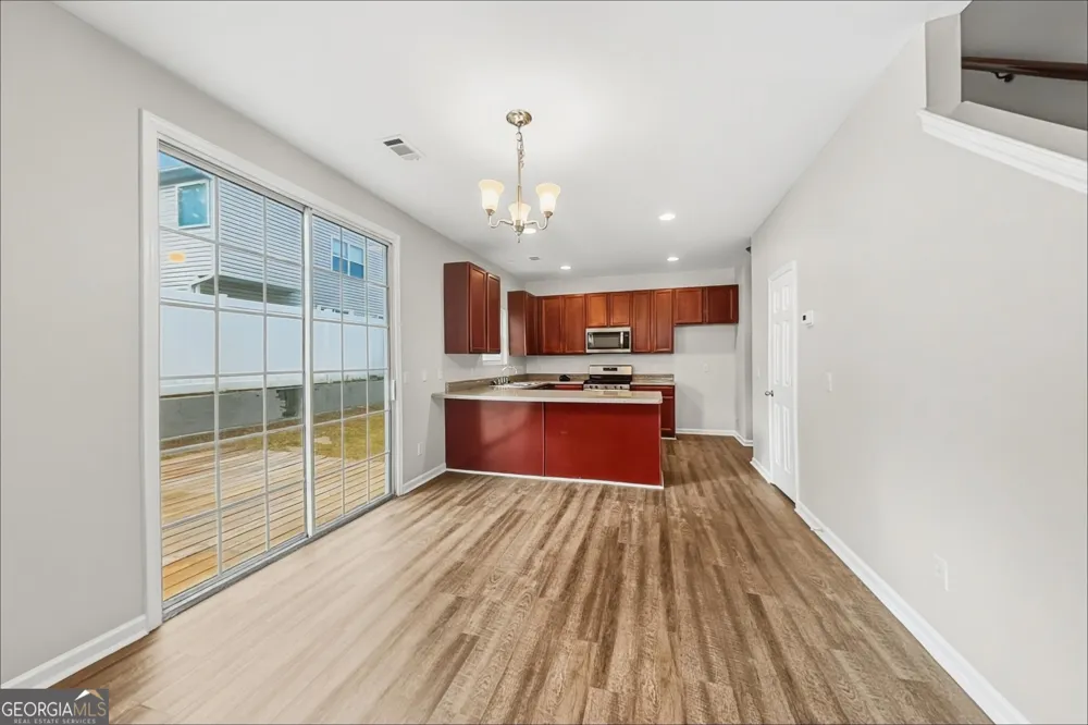 296 Hiawassee DR Woodstock, GA 30188