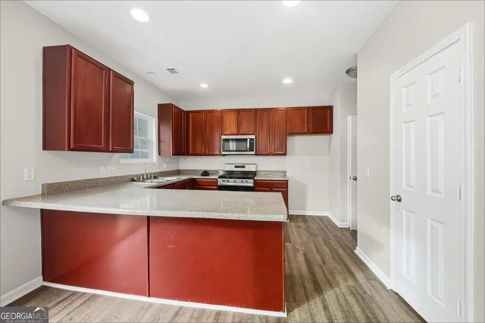 296 Hiawassee DR Woodstock, GA 30188
