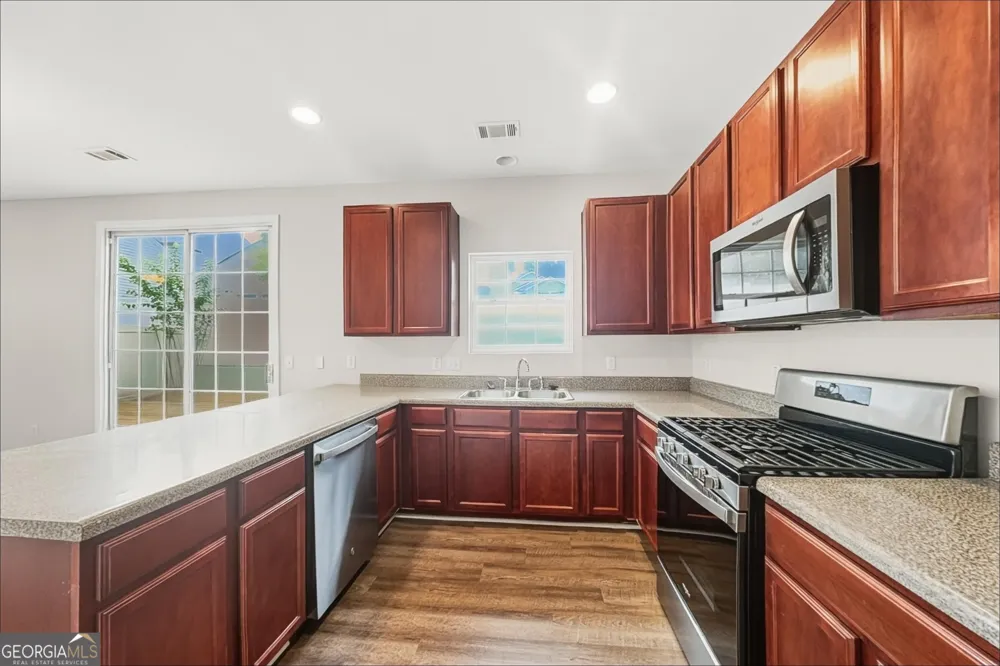 296 Hiawassee DR Woodstock, GA 30188