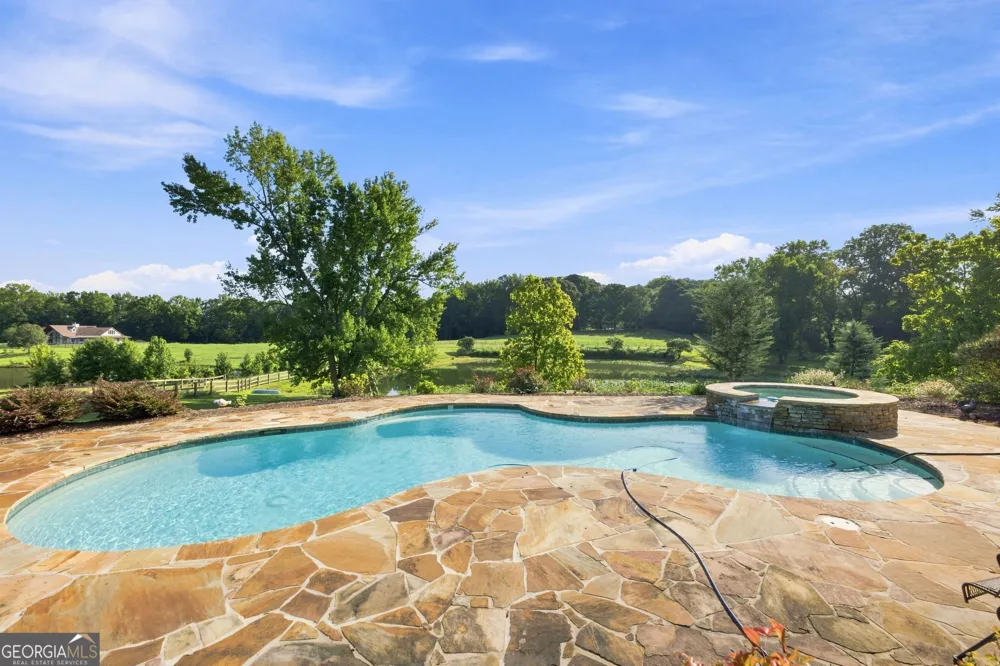 329 Willow Lakes LN Jefferson, GA 30549
