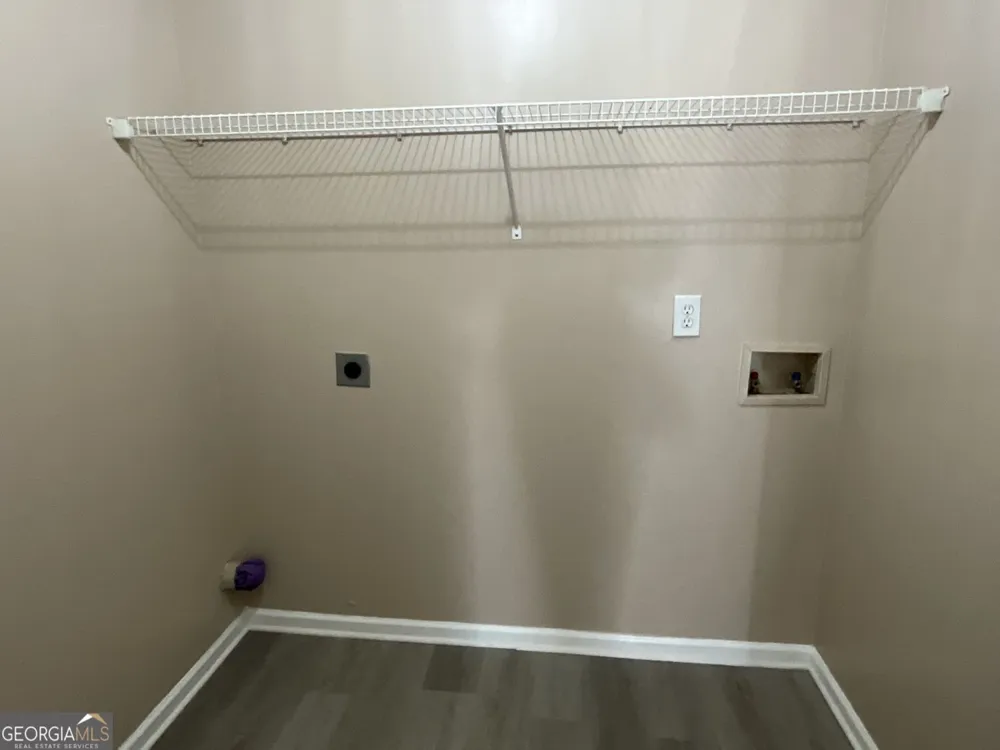 2043 Newton Estates DR Ellenwood, GA 30294