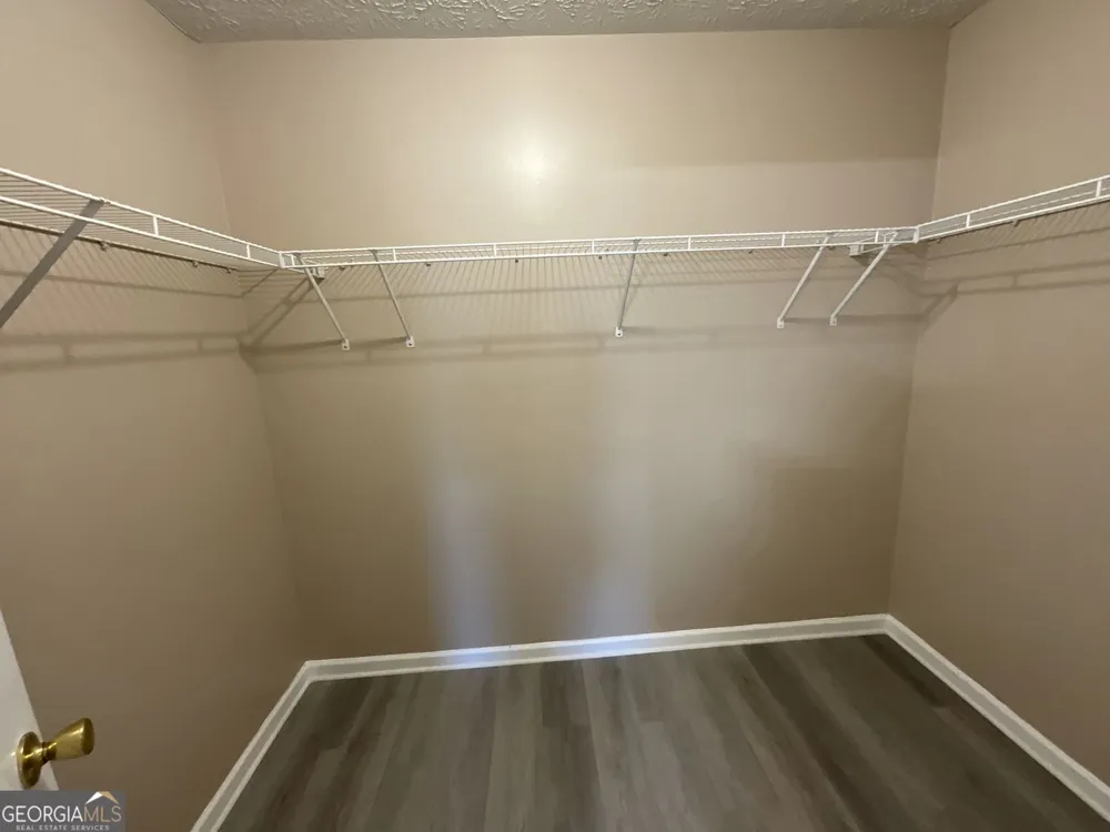 2043 Newton Estates DR Ellenwood, GA 30294