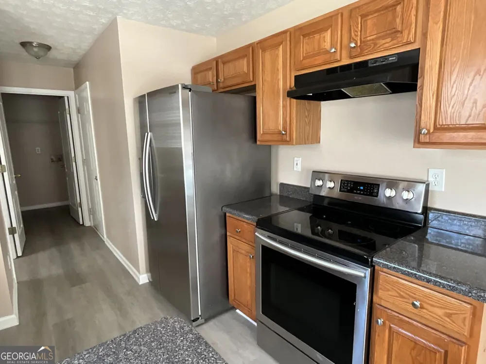 2043 Newton Estates DR Ellenwood, GA 30294