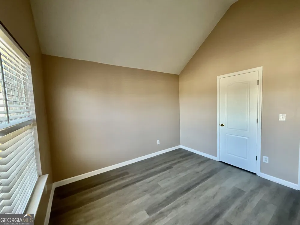 2043 Newton Estates DR Ellenwood, GA 30294
