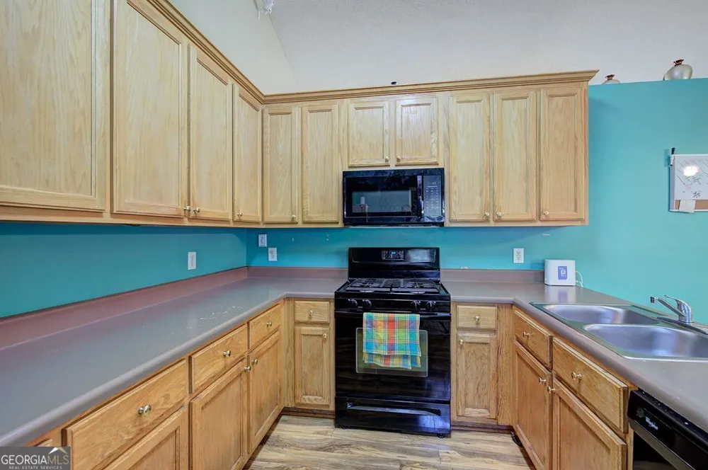 28 Hedgerow CT SE Cartersville, GA 30120