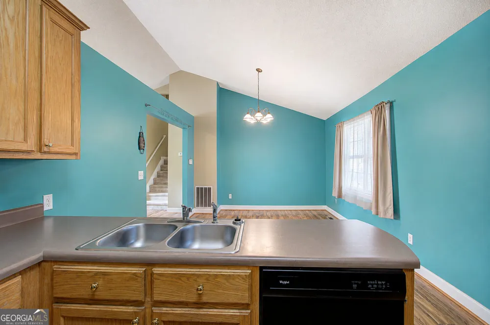 28 Hedgerow CT SE Cartersville, GA 30120