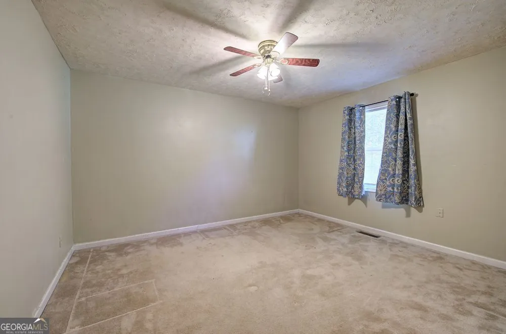 28 Hedgerow CT SE Cartersville, GA 30120