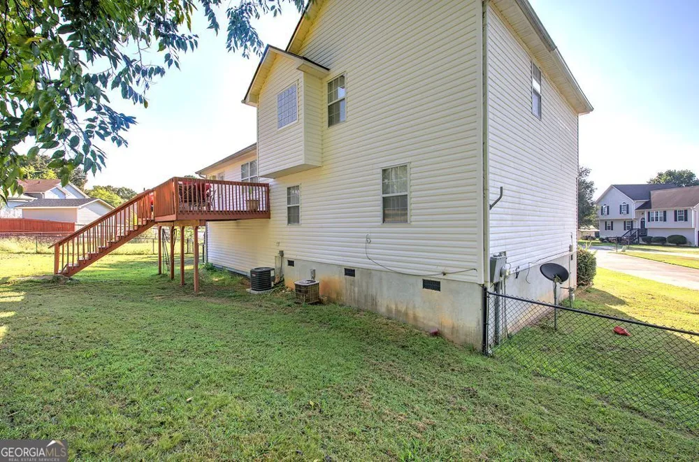 28 Hedgerow CT SE Cartersville, GA 30120