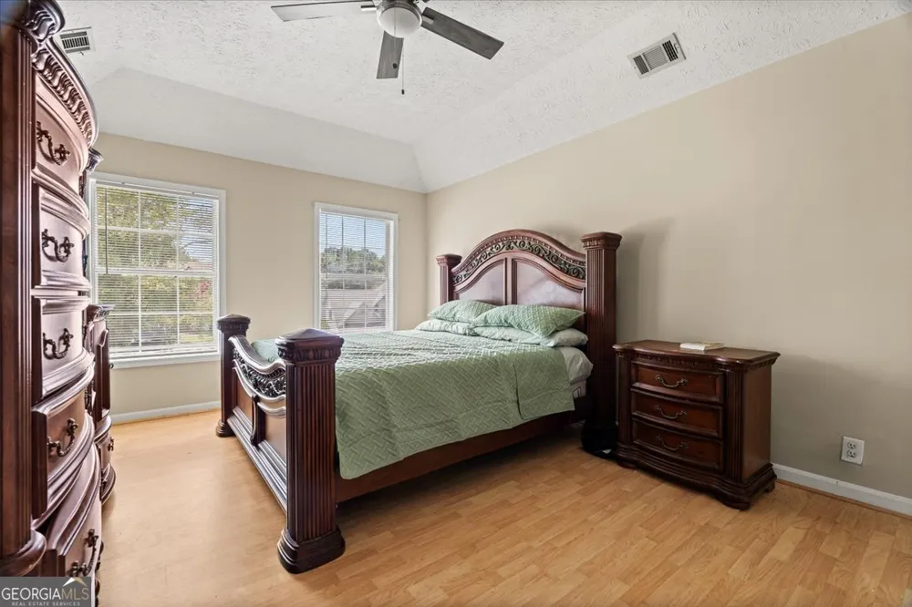 5560 Taylor RD Alpharetta, GA 30022