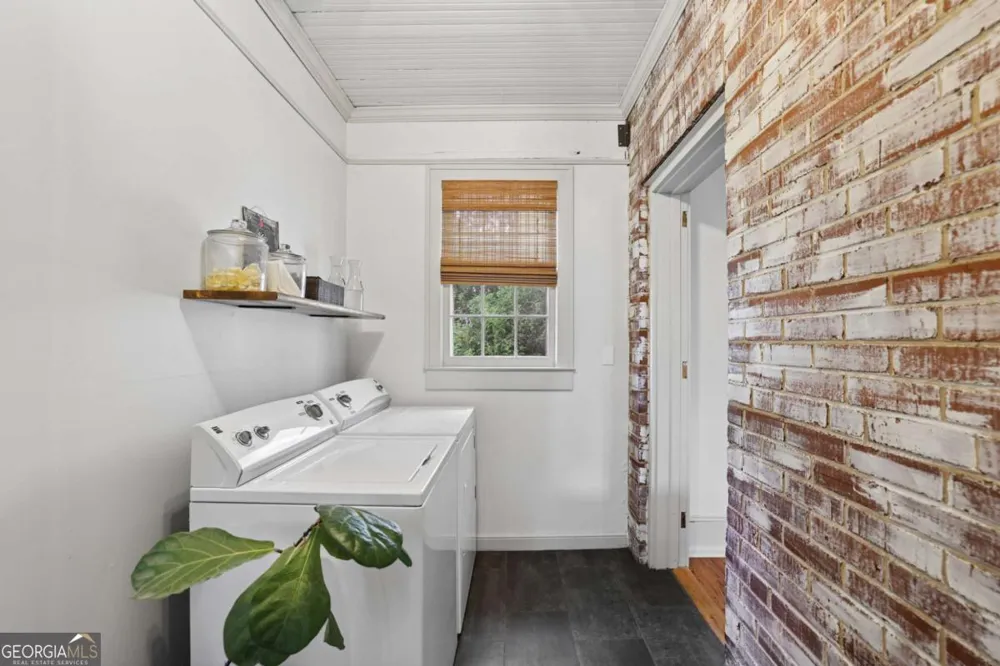 200 S Jackson ST Hartwell, GA 30643