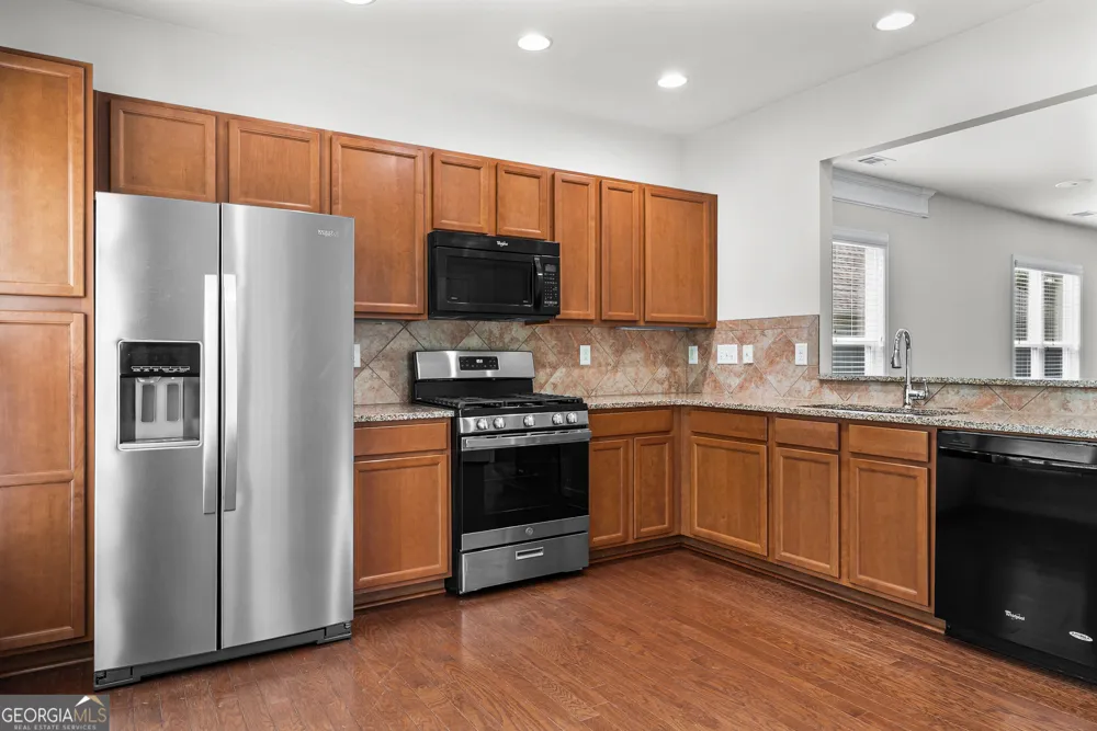 329 Sandy Springs DR Griffin, GA 30223