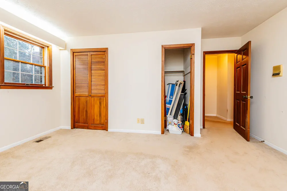 6368 Old Forsyth RD Macon, GA 31210