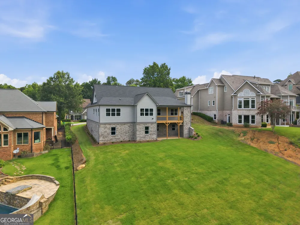 1973 Duncans Mill LN Jefferson, GA 30549