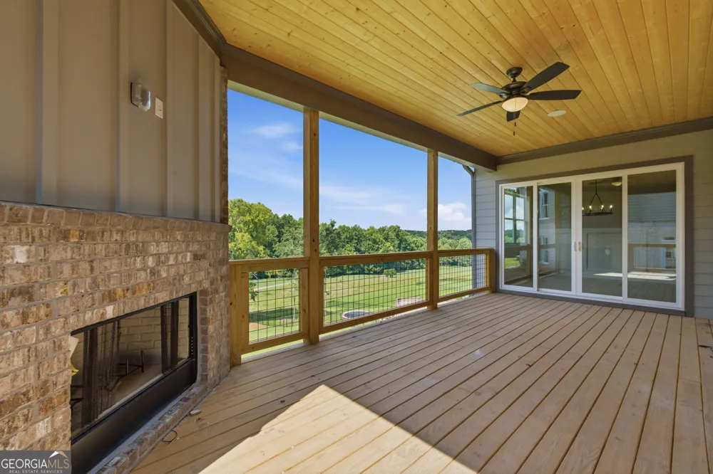 1973 Duncans Mill LN Jefferson, GA 30549