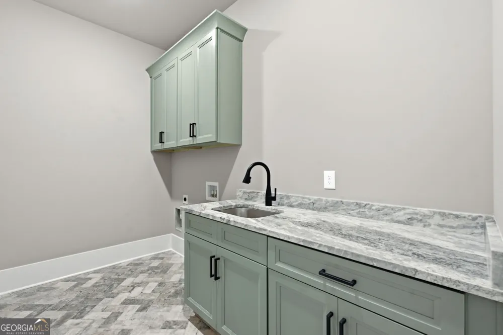 1973 Duncans Mill LN Jefferson, GA 30549