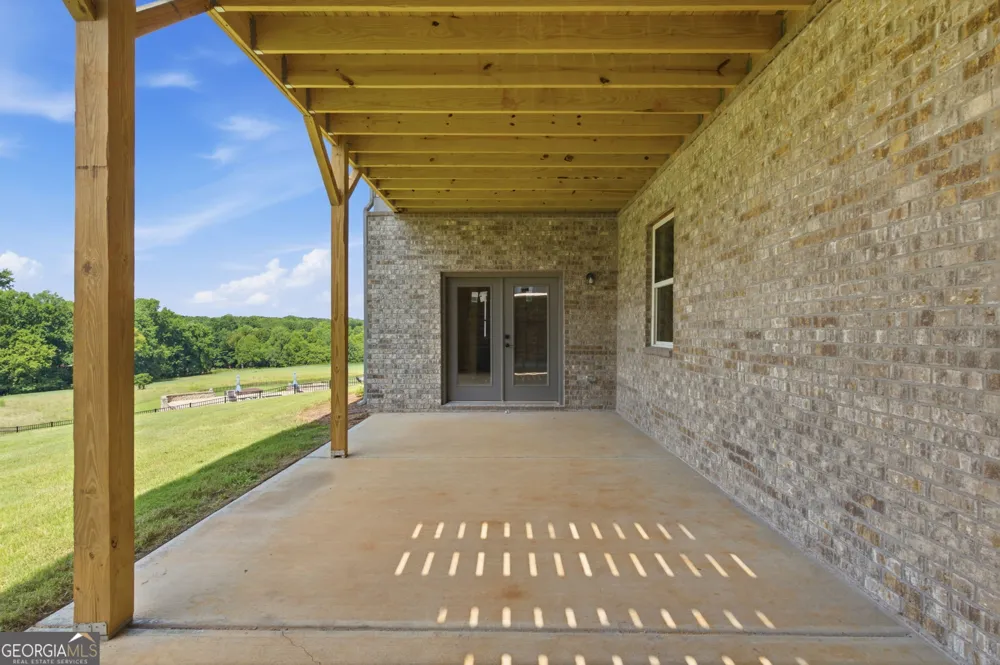 1973 Duncans Mill LN Jefferson, GA 30549