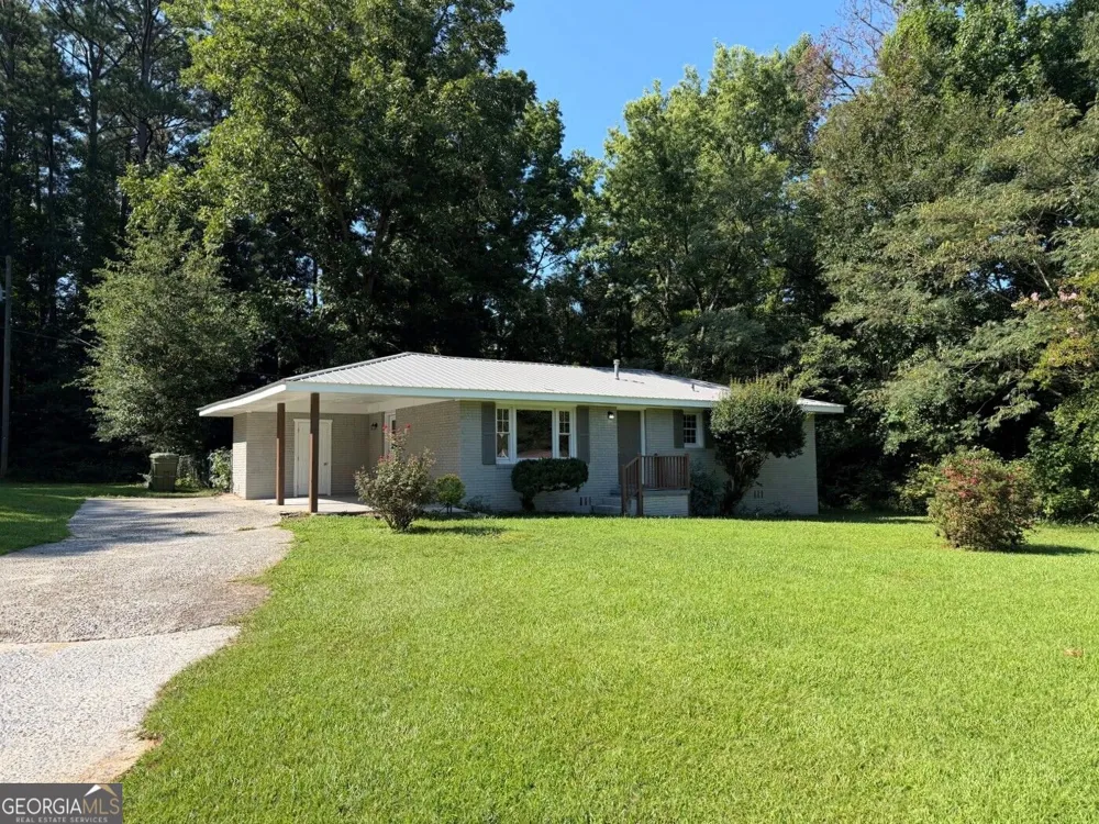 1289 Stewart ST Carrollton, GA 30117