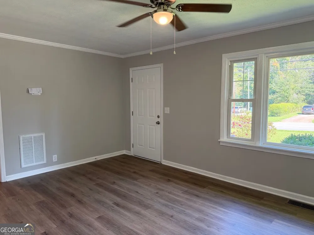 1289 Stewart ST Carrollton, GA 30117
