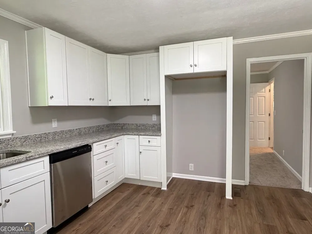 1289 Stewart ST Carrollton, GA 30117