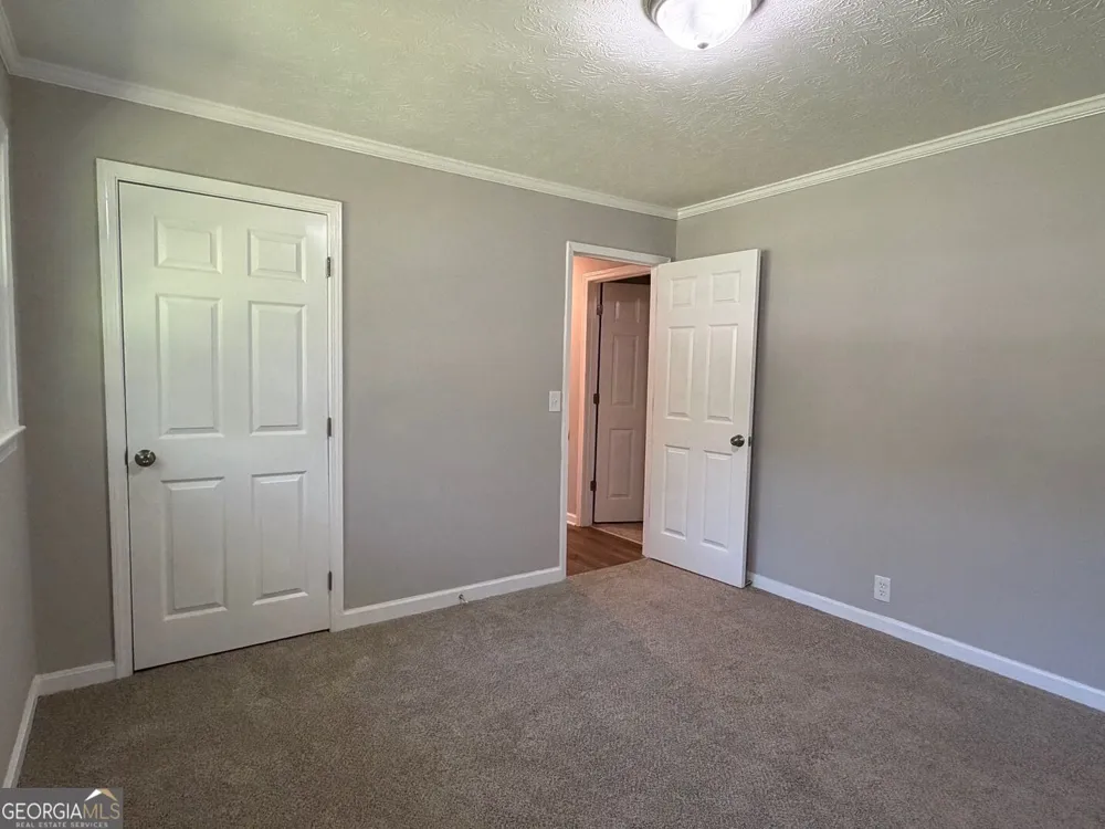1289 Stewart ST Carrollton, GA 30117