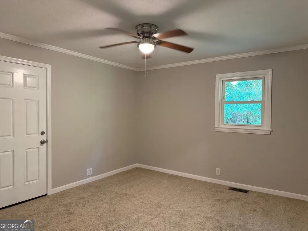 1289 Stewart ST Carrollton, GA 30117