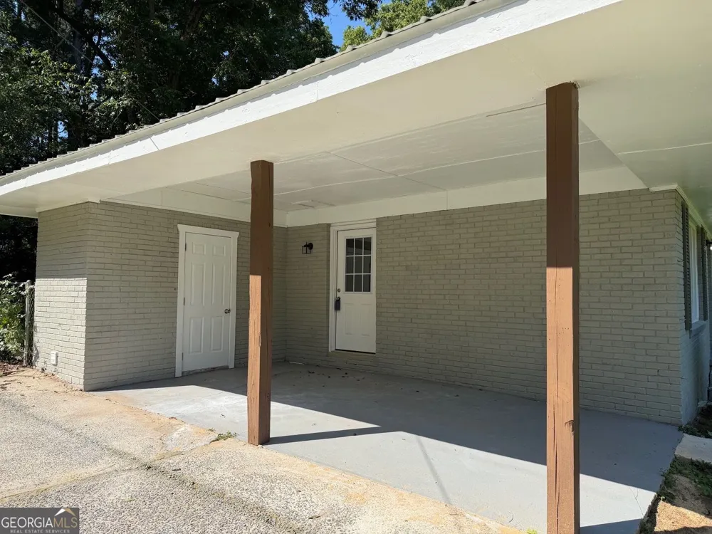 1289 Stewart ST Carrollton, GA 30117
