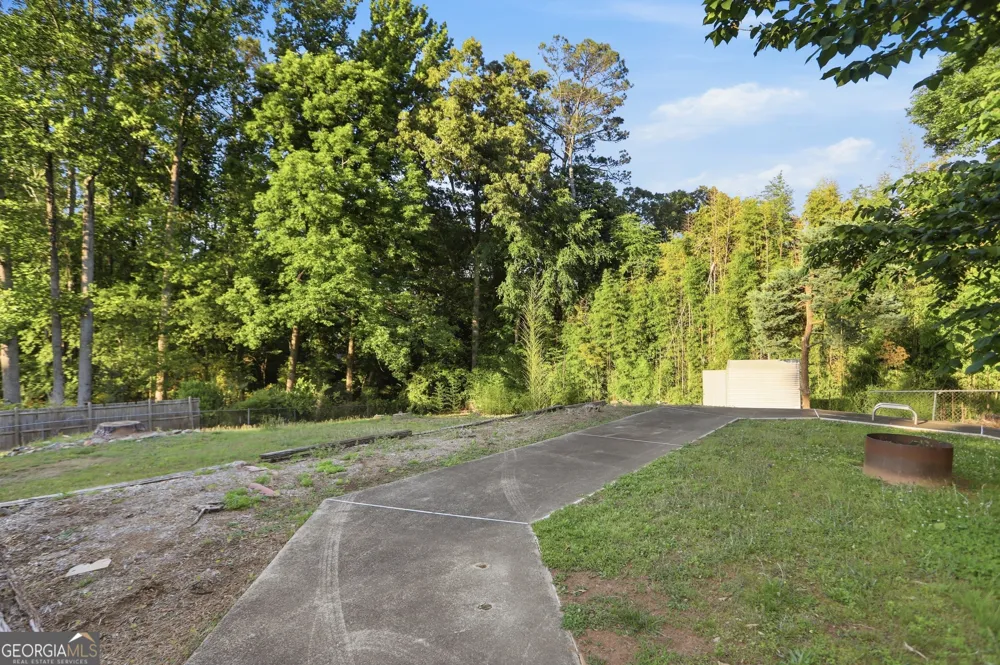 6742 Kellogg DR Acworth, GA 30102