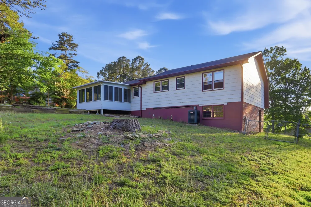6742 Kellogg DR Acworth, GA 30102