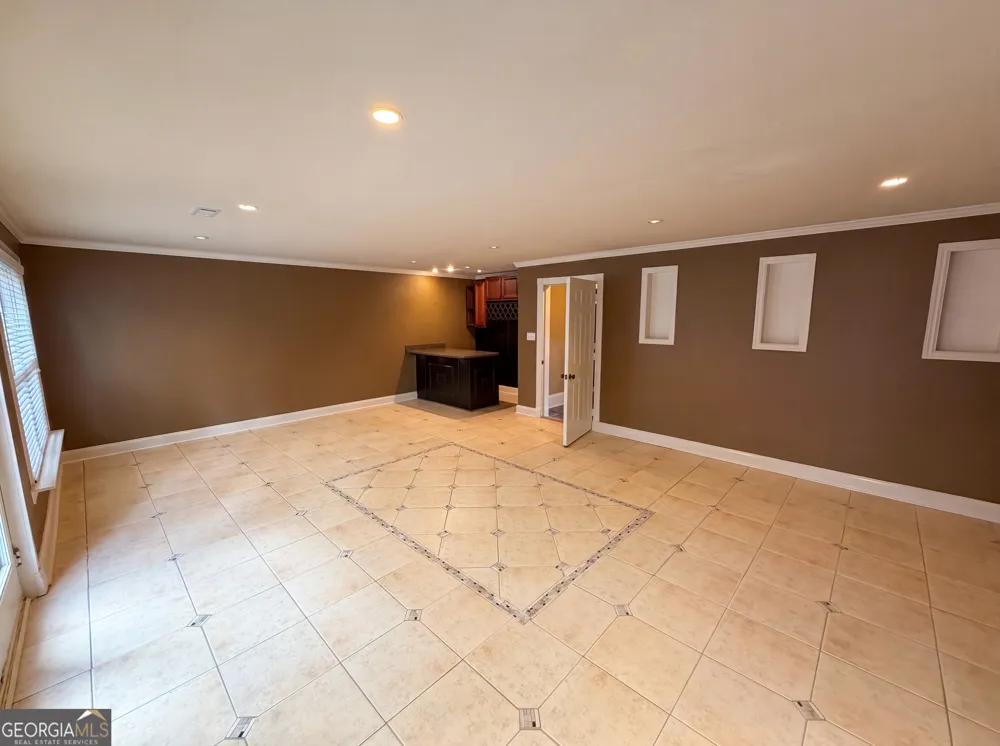 3250 Camellia LN Suwanee, GA 30024