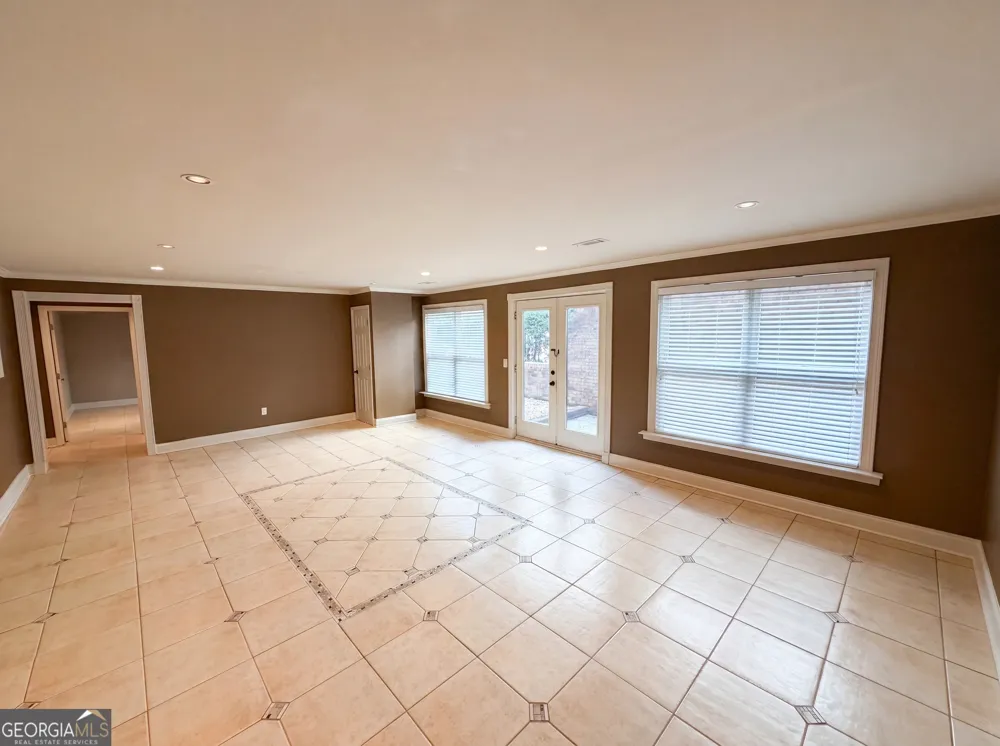 3250 Camellia LN Suwanee, GA 30024