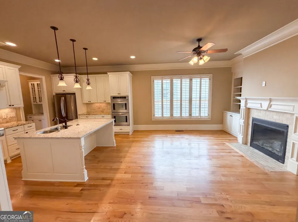 3250 Camellia LN Suwanee, GA 30024