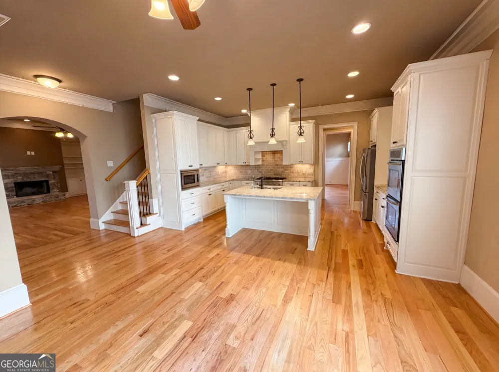 3250 Camellia LN Suwanee, GA 30024