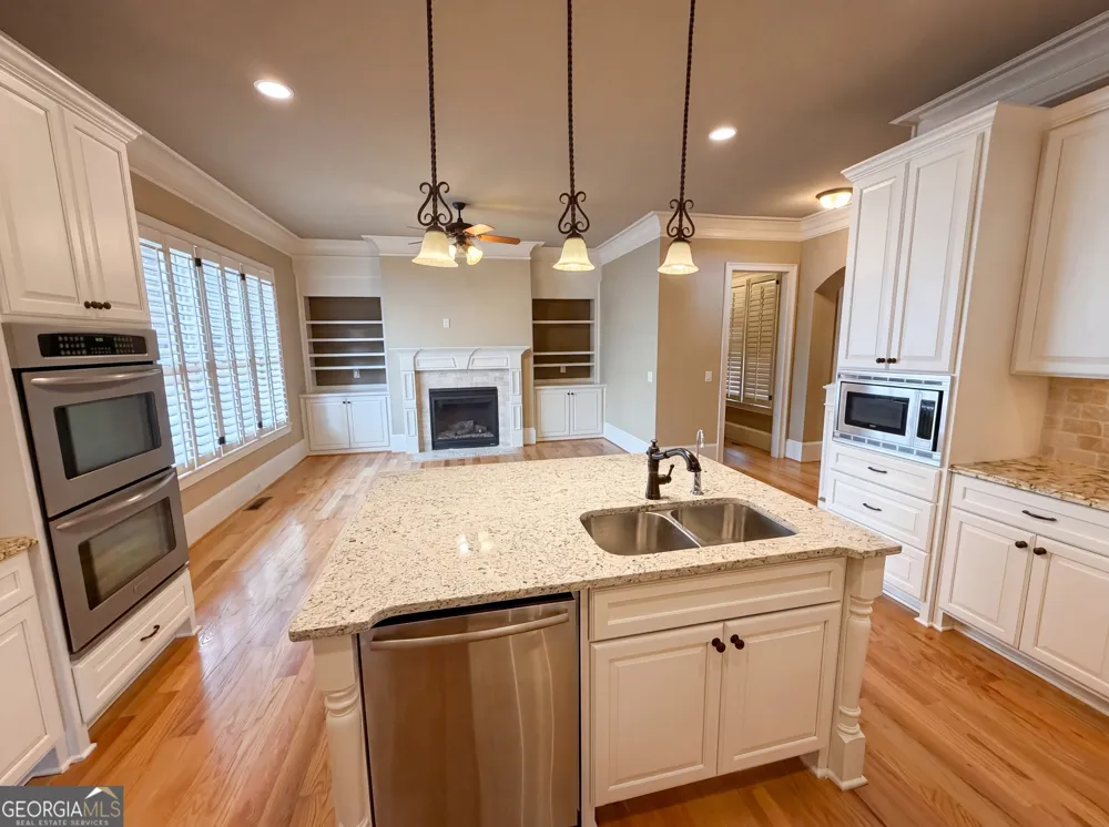3250 Camellia LN Suwanee, GA 30024