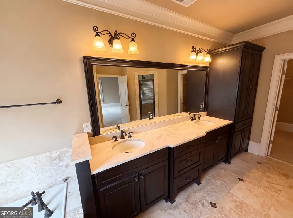3250 Camellia LN Suwanee, GA 30024