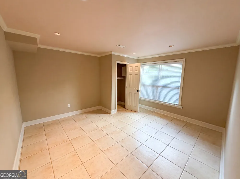 3250 Camellia LN Suwanee, GA 30024