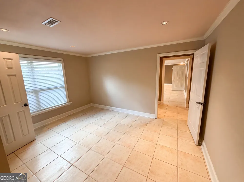 3250 Camellia LN Suwanee, GA 30024