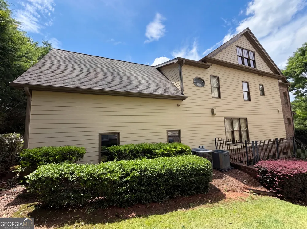 3250 Camellia LN Suwanee, GA 30024
