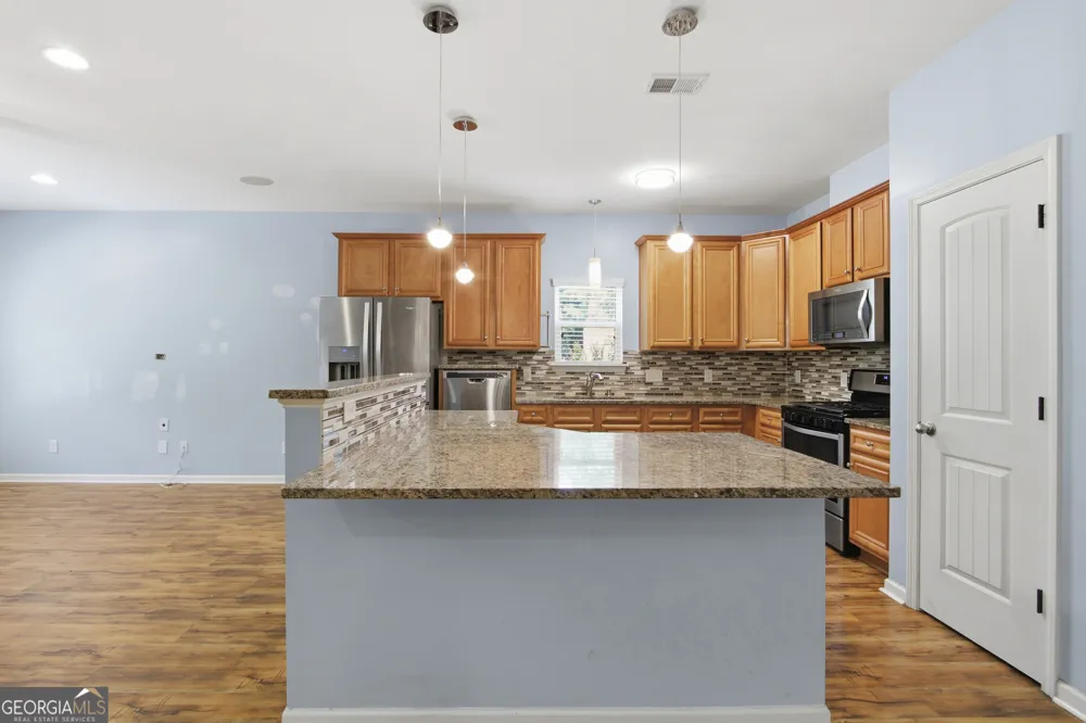 5047 Little Harbor WAY Acworth, GA 30101