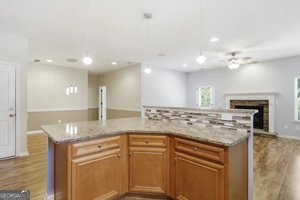 5047 Little Harbor WAY Acworth, GA 30101