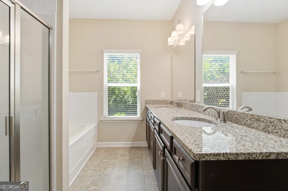 5047 Little Harbor WAY Acworth, GA 30101