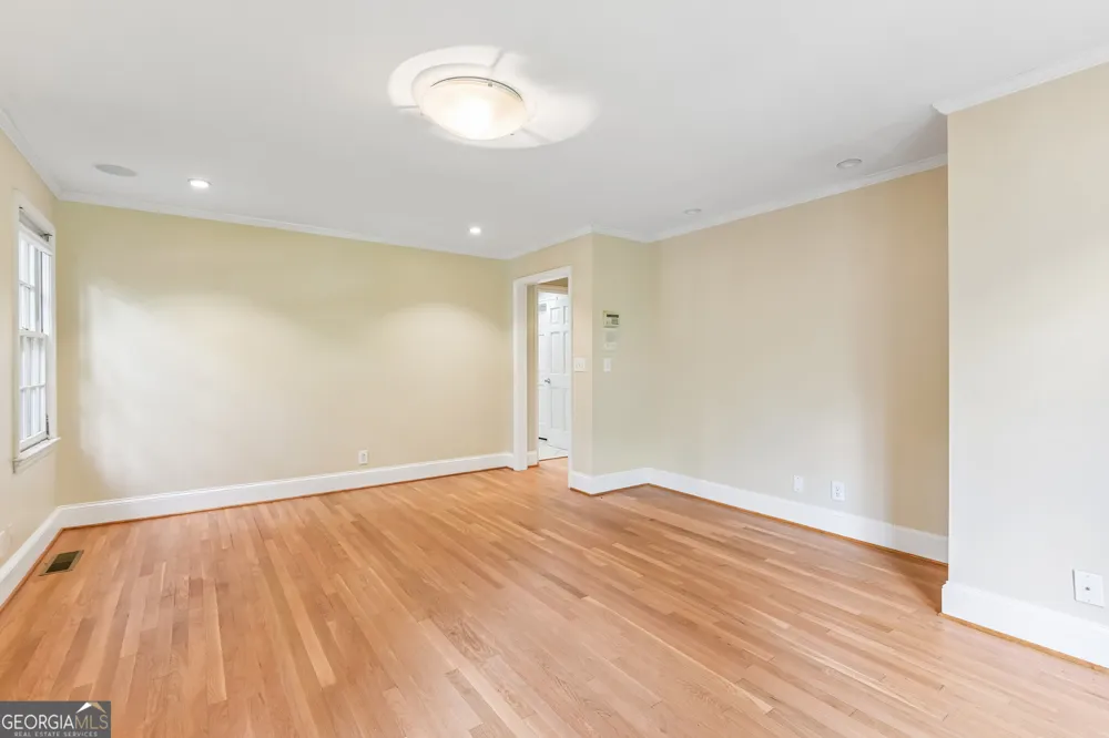 3135 Spalding DR Sandy Springs, GA 30350