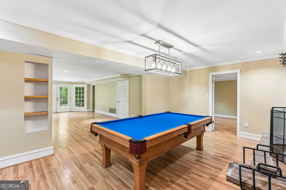 3135 Spalding DR Sandy Springs, GA 30350