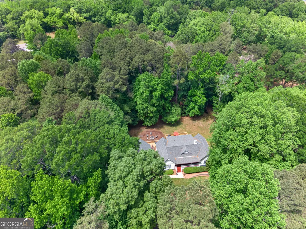 6 Adella LN Jefferson, GA 30549