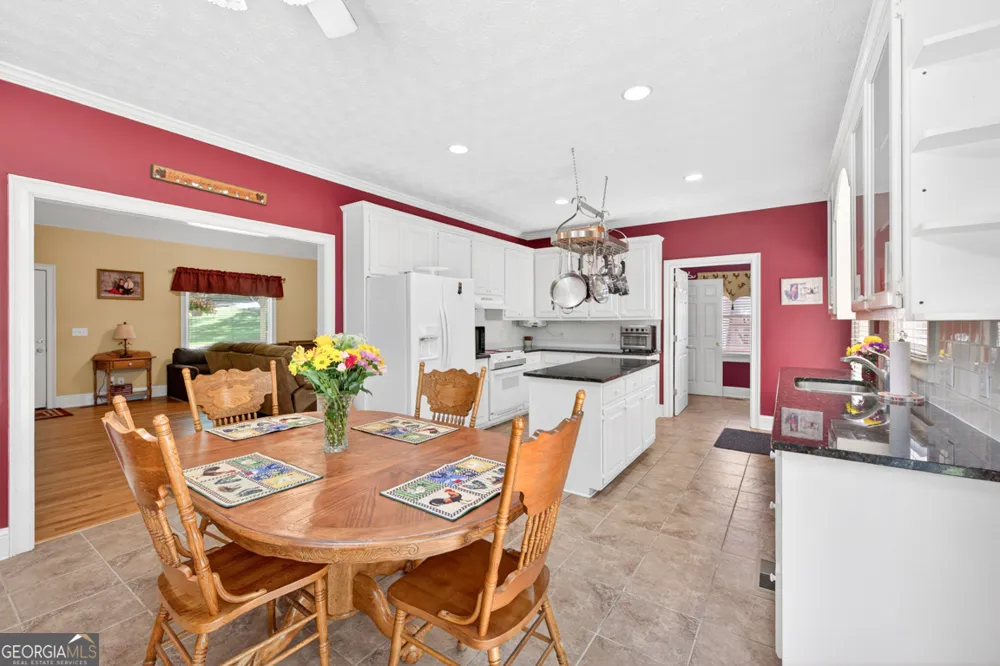 6 Adella LN Jefferson, GA 30549