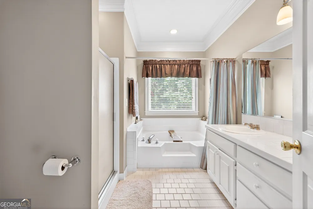 6 Adella LN Jefferson, GA 30549